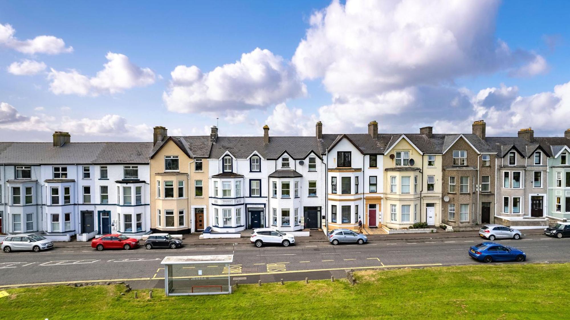 1 Dunluce Park - Portrush By The Seaアパートメント エクステリア 写真